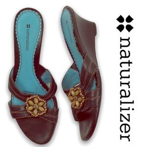 NATURALIZER | Tabitha Leather Beaded Slide Sandal